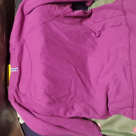 Champion Sweatshirt - Picture 5 of 5